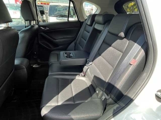 Car image 24