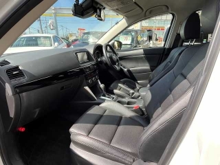 Car image 26