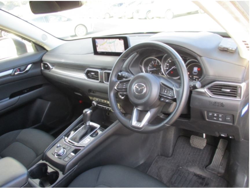 Car image 8