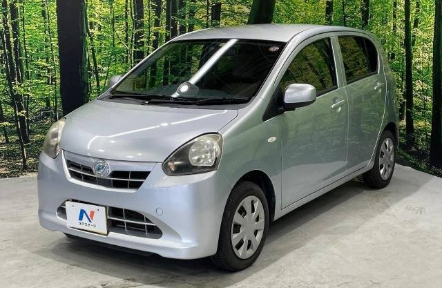 Car image 3