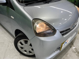 Car image 12