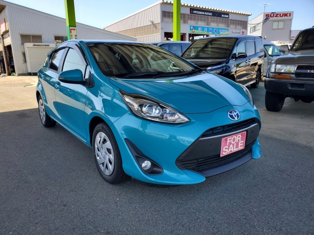 Car image 4
