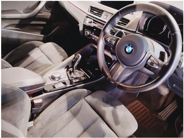 Car image 8