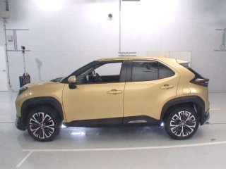 Car image 4
